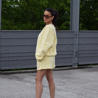 Redefined Short Geel