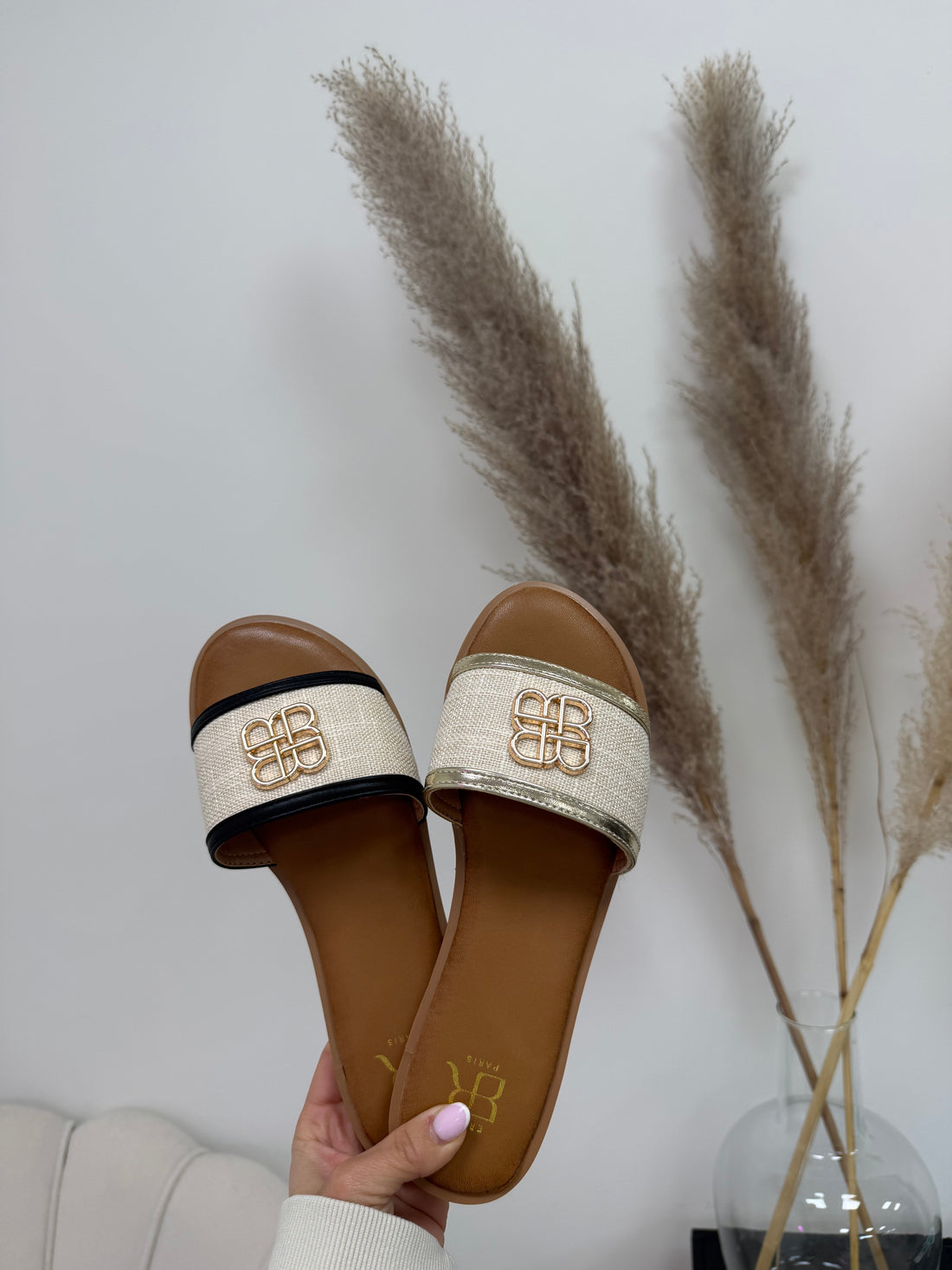 LoeLoe Slippers Goud