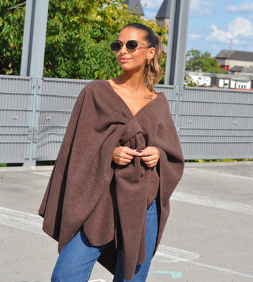 Poncho Valentina Bruin