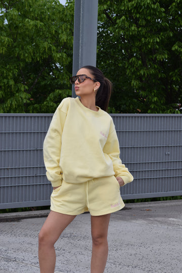 Redefined Short Geel