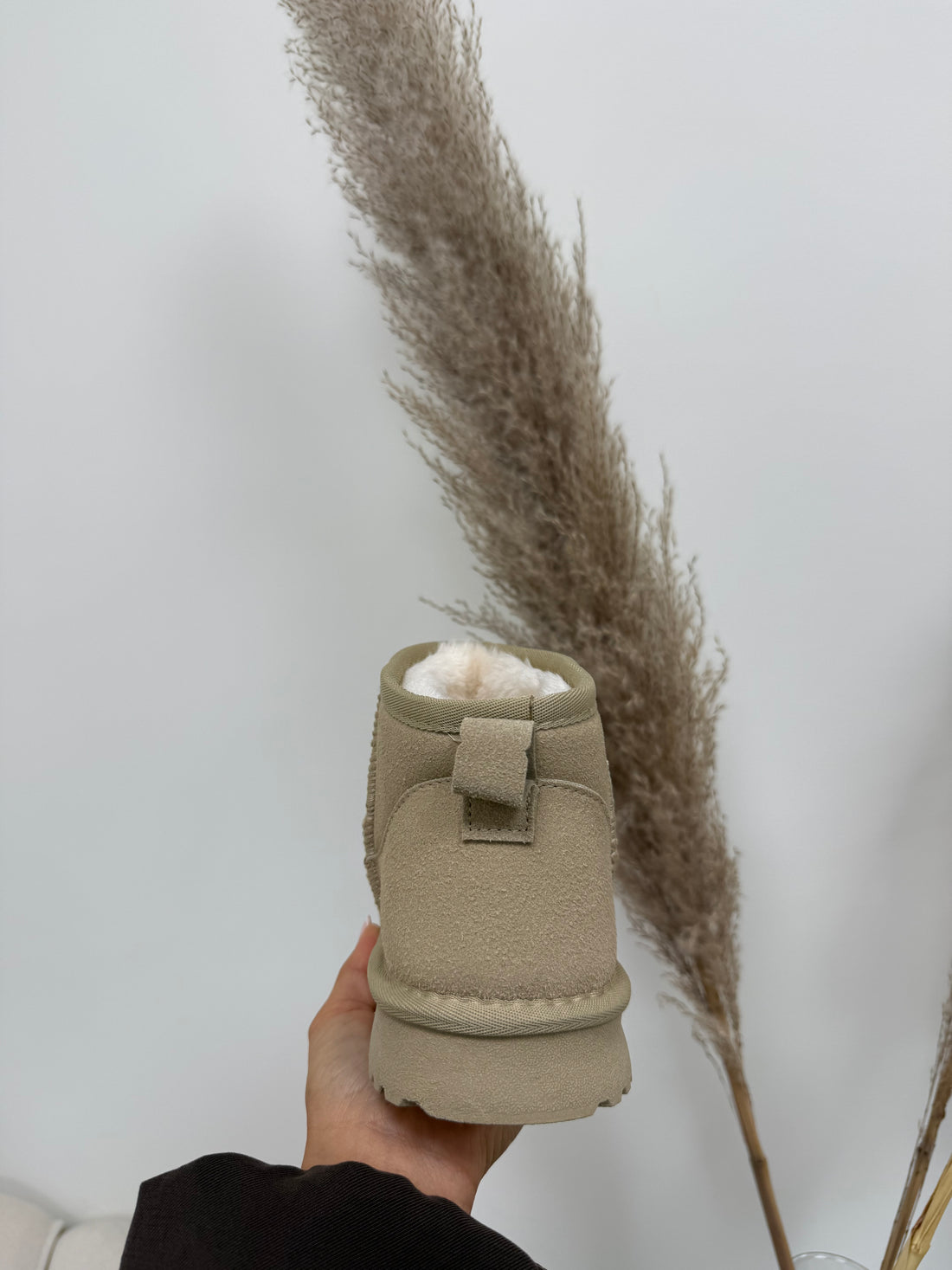 Ultra Mini Cozy Boots Beige