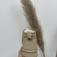 Ultra Mini Cozy Boots Beige