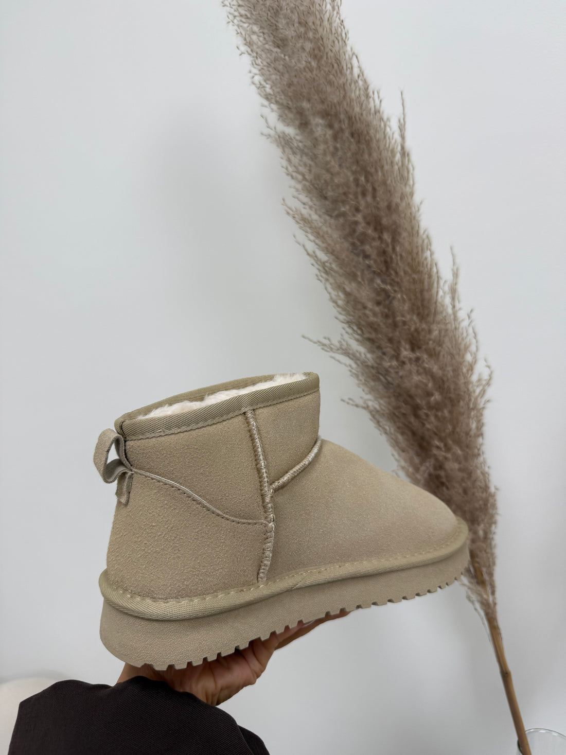 Ultra Mini Cozy Boots Beige