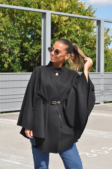 Poncho Chiara Zwart