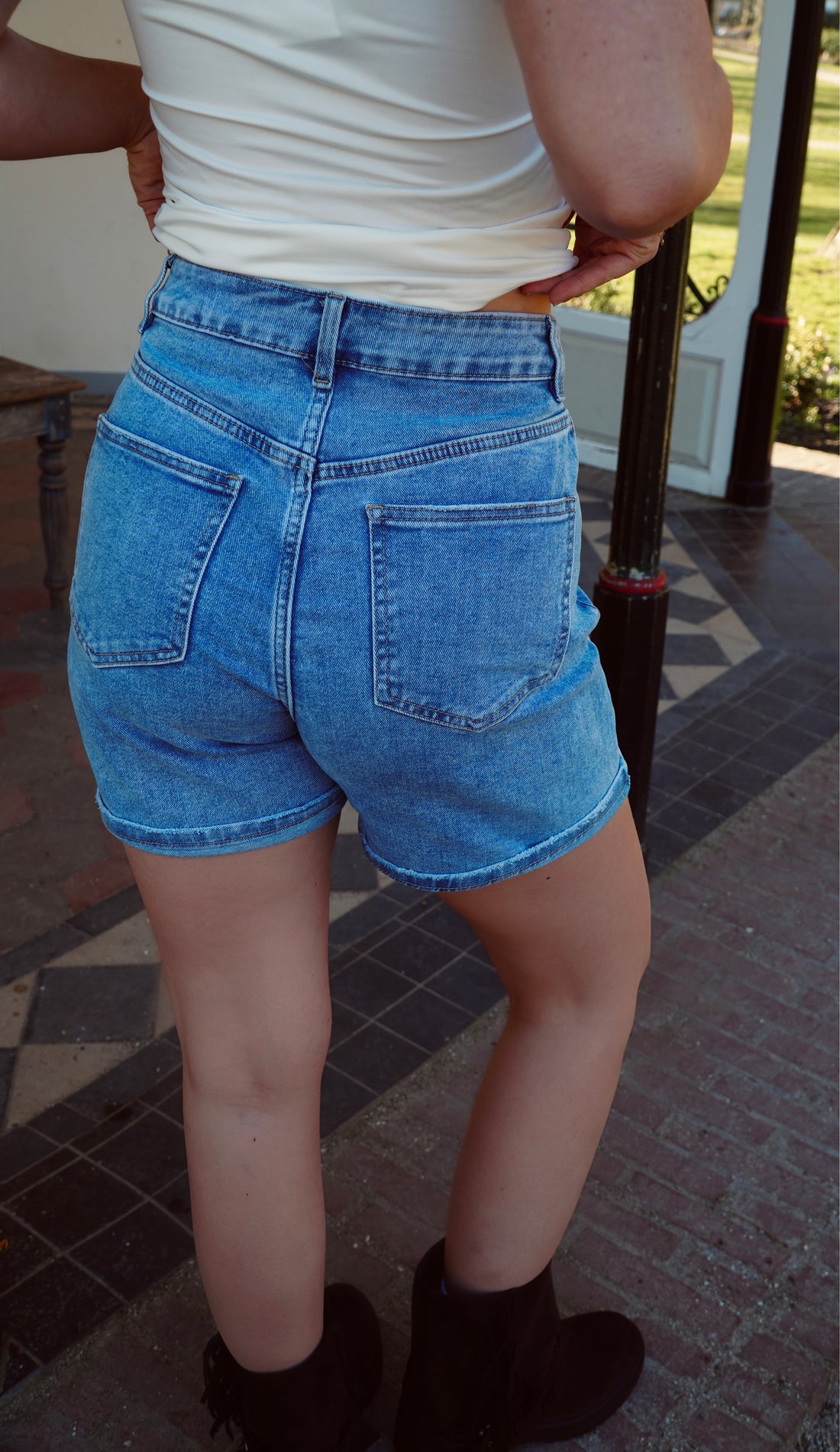 Short Denim