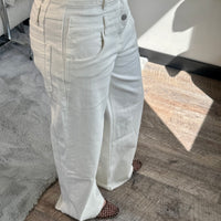 Double White Jeans