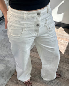 Double White Jeans