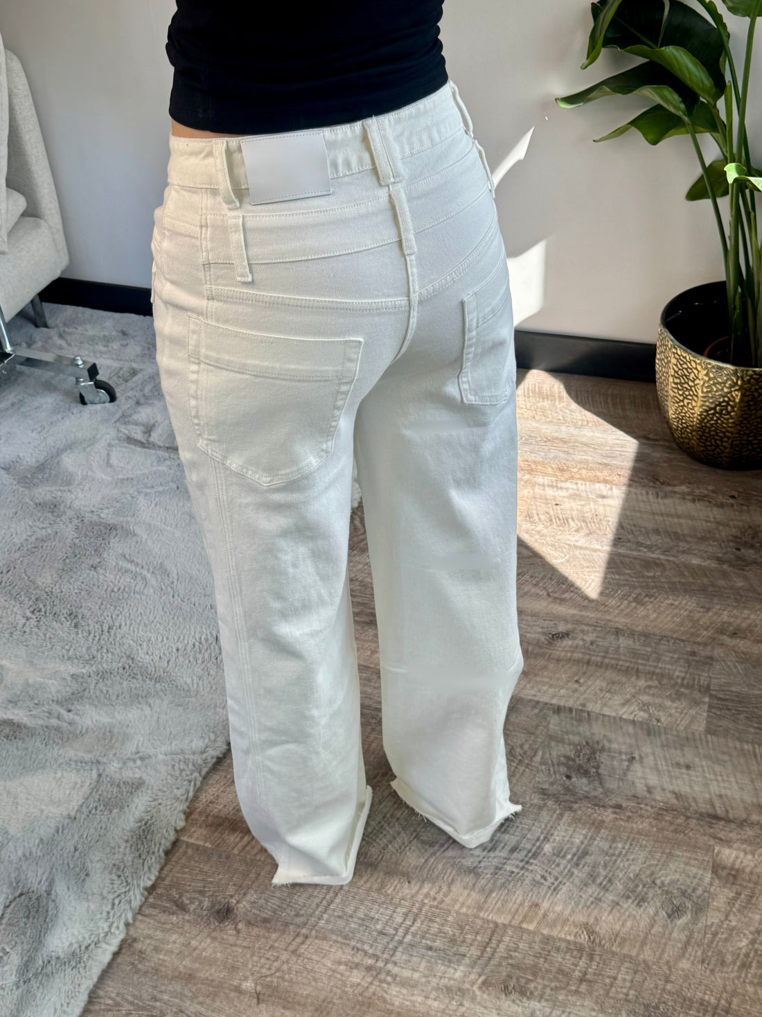 Double White Jeans